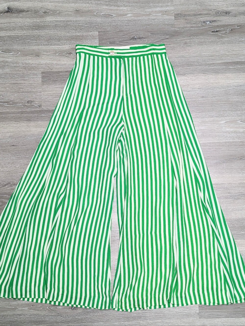 Anthropologie Skirted Wide Leg Pants Size  2 Pallazzo Green Stripe 27x26